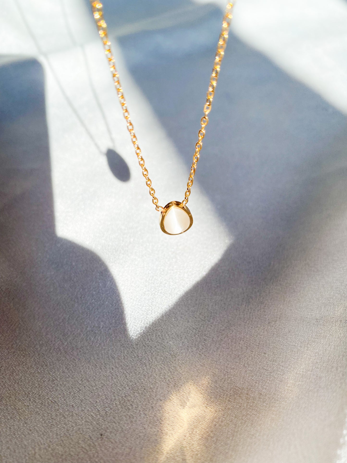 Talia waterdrop necklace