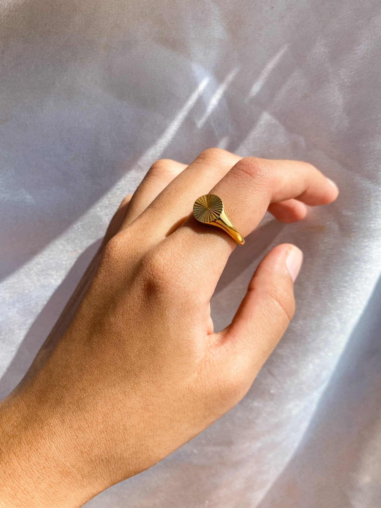 Alyssa gold ring