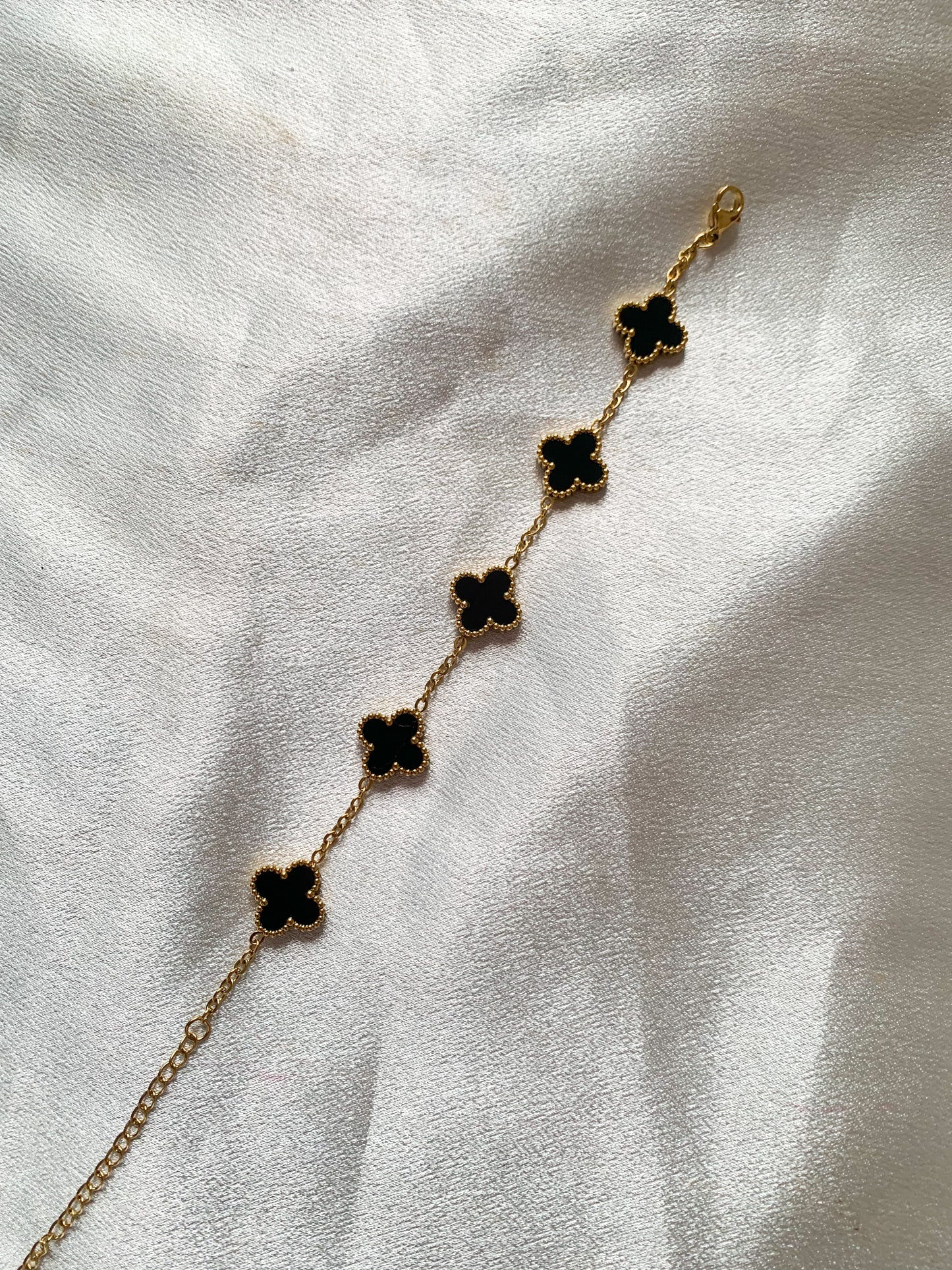 Clover black bracelet