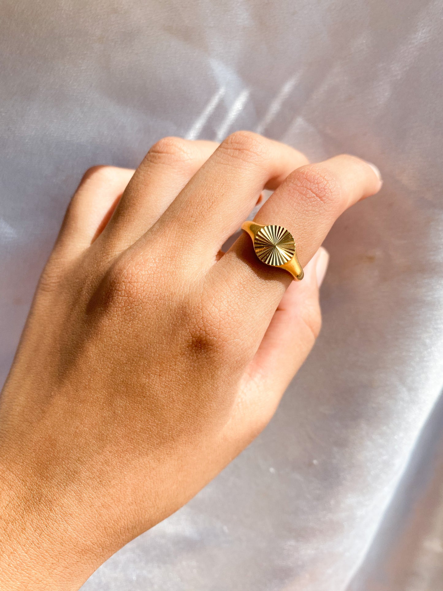 Alyssa gold ring