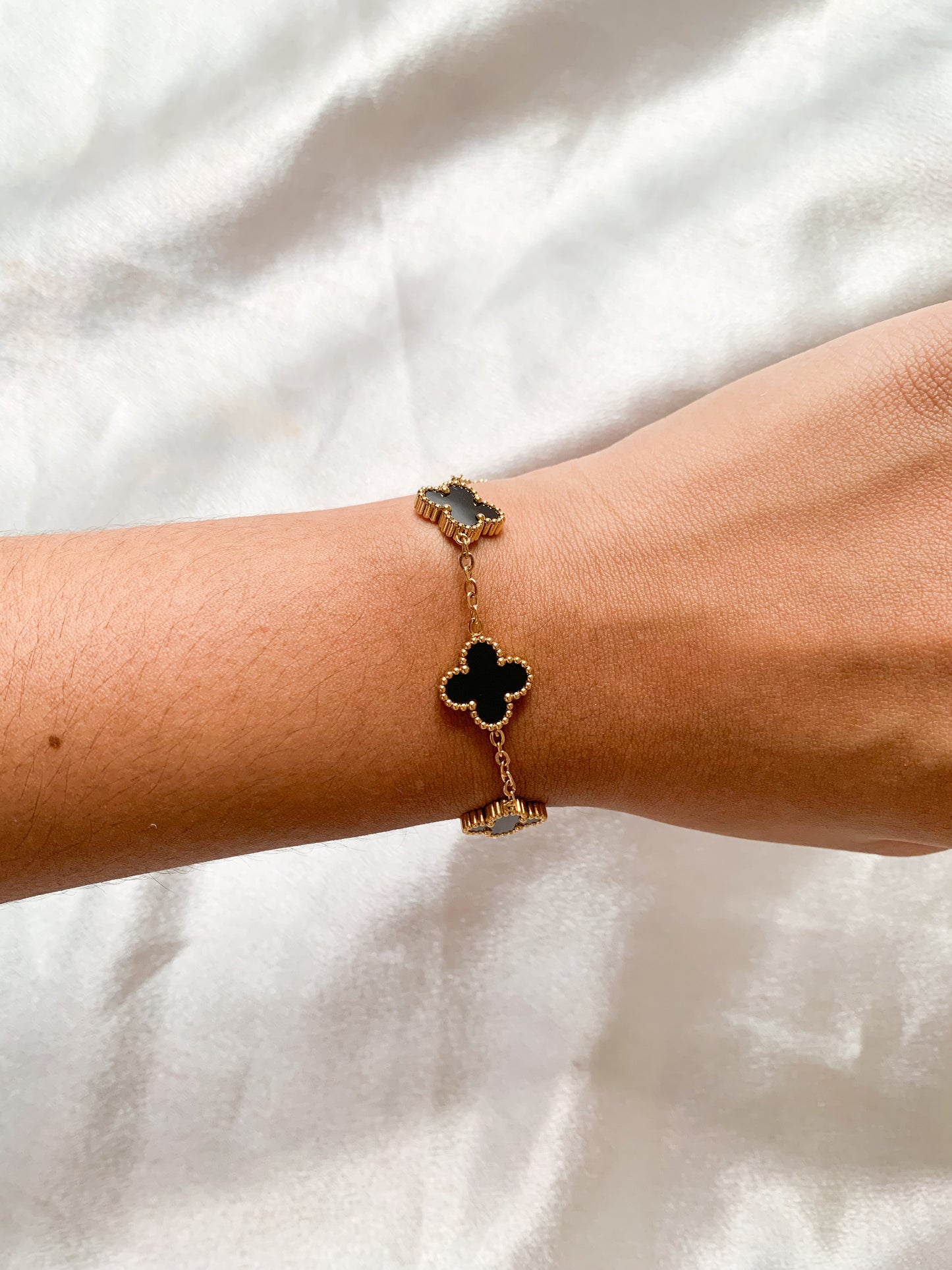 Clover black bracelet