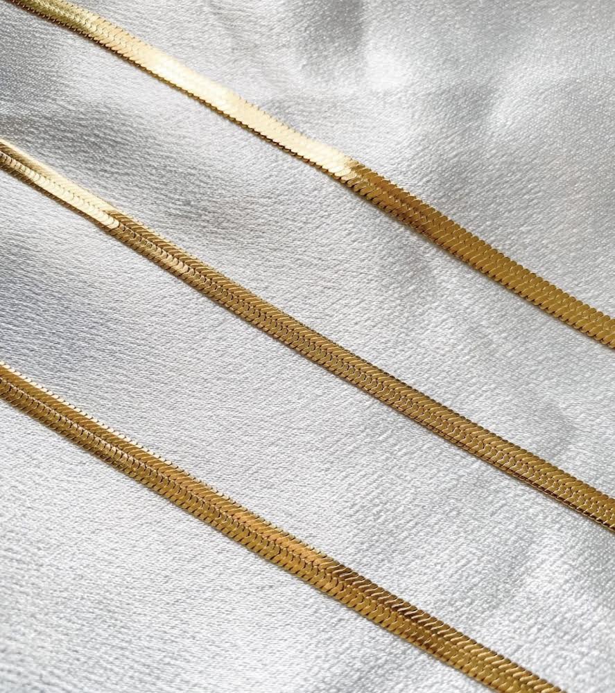 Herringbone gold necklace