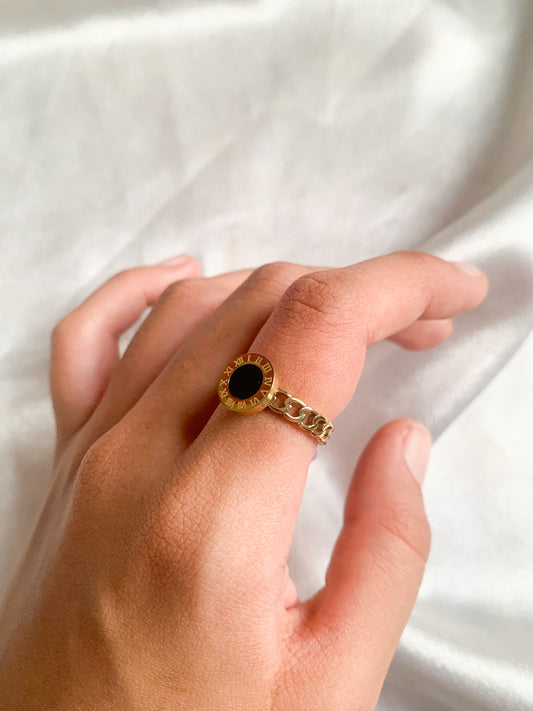 Regina gold ring