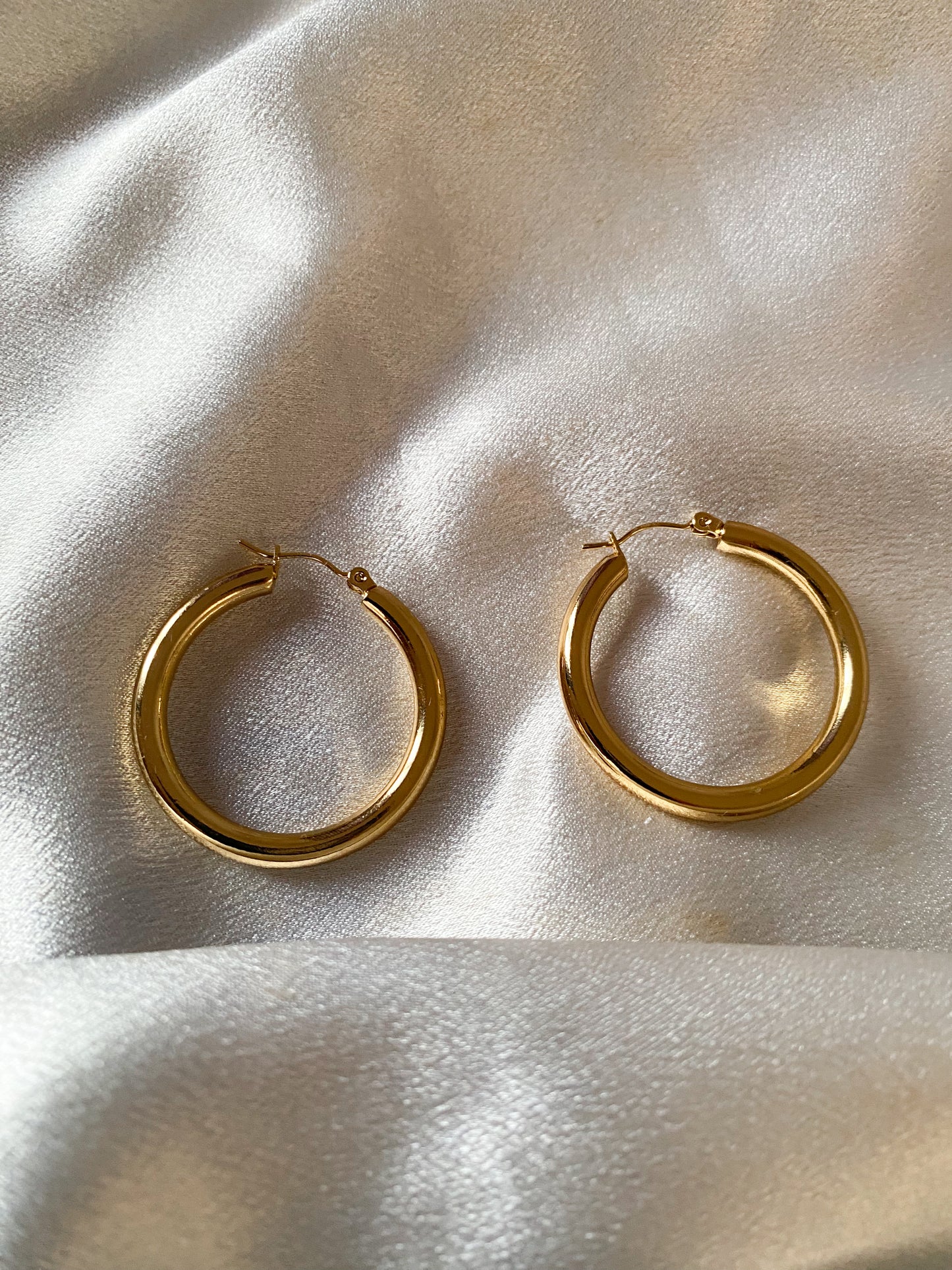 Juni lux hoops