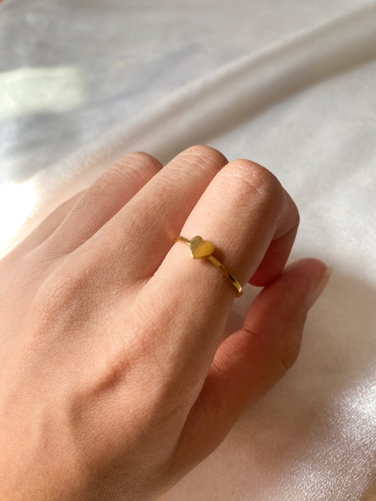 Heart gold ring