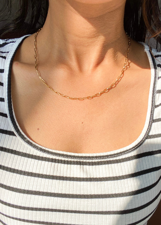 Thin link chain gold necklace