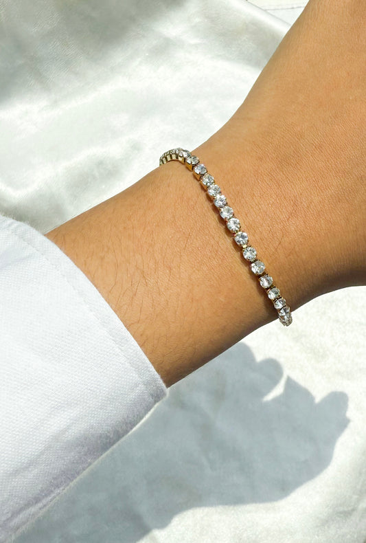 Tennis gold bracelet