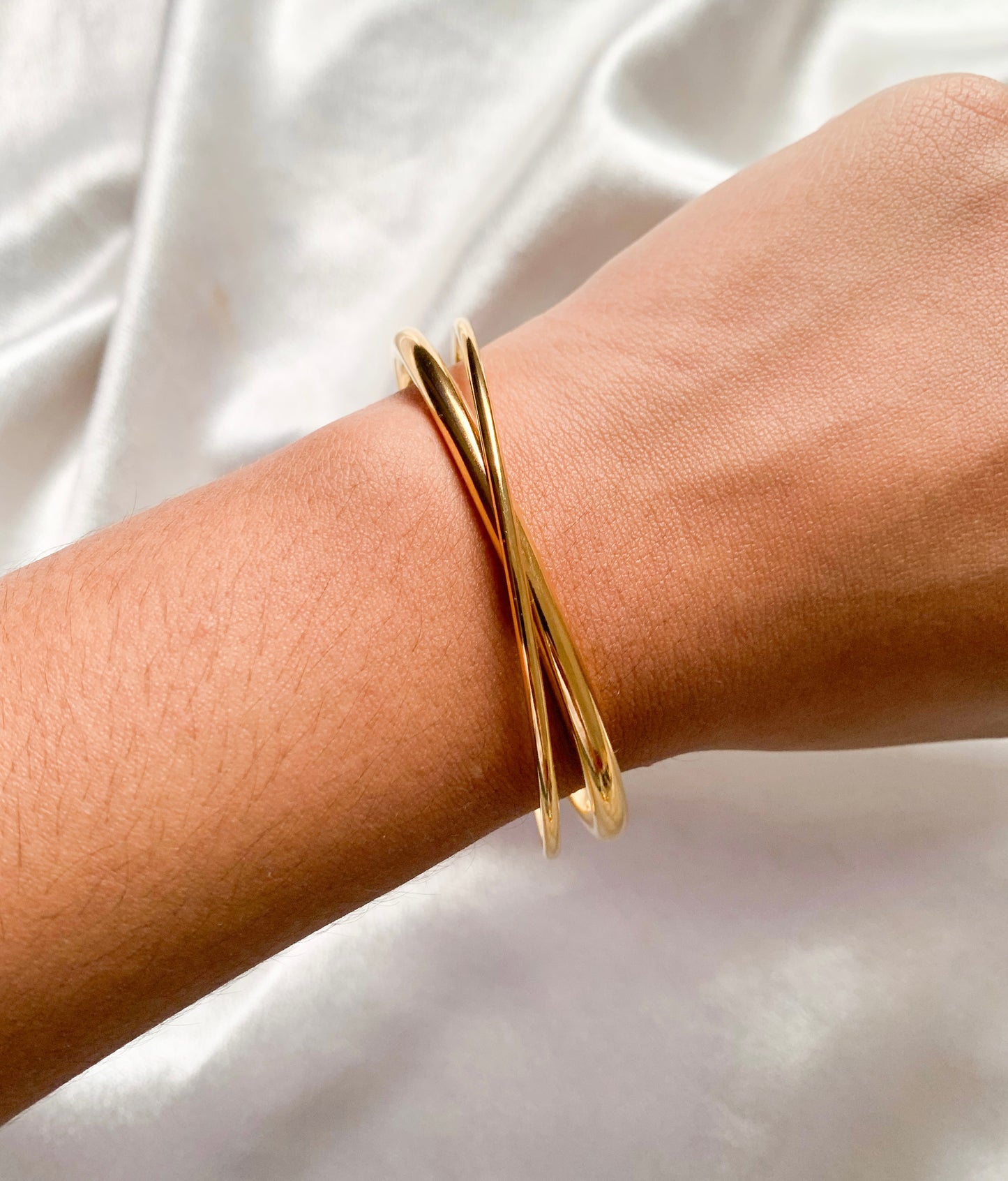 Double line bangle