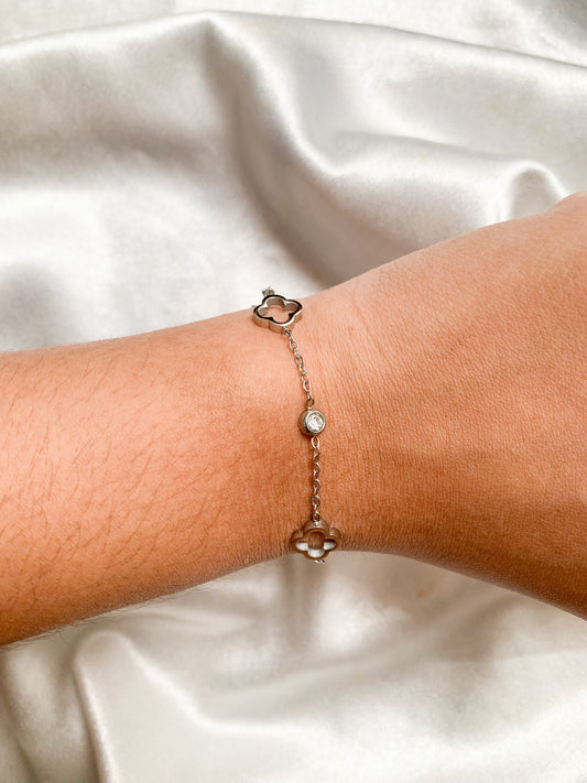 Silver clover bracelet/anklet