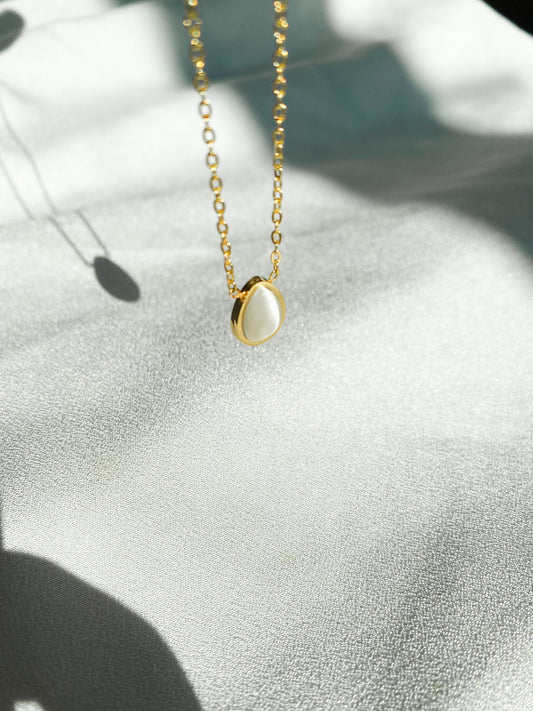 Talia waterdrop necklace