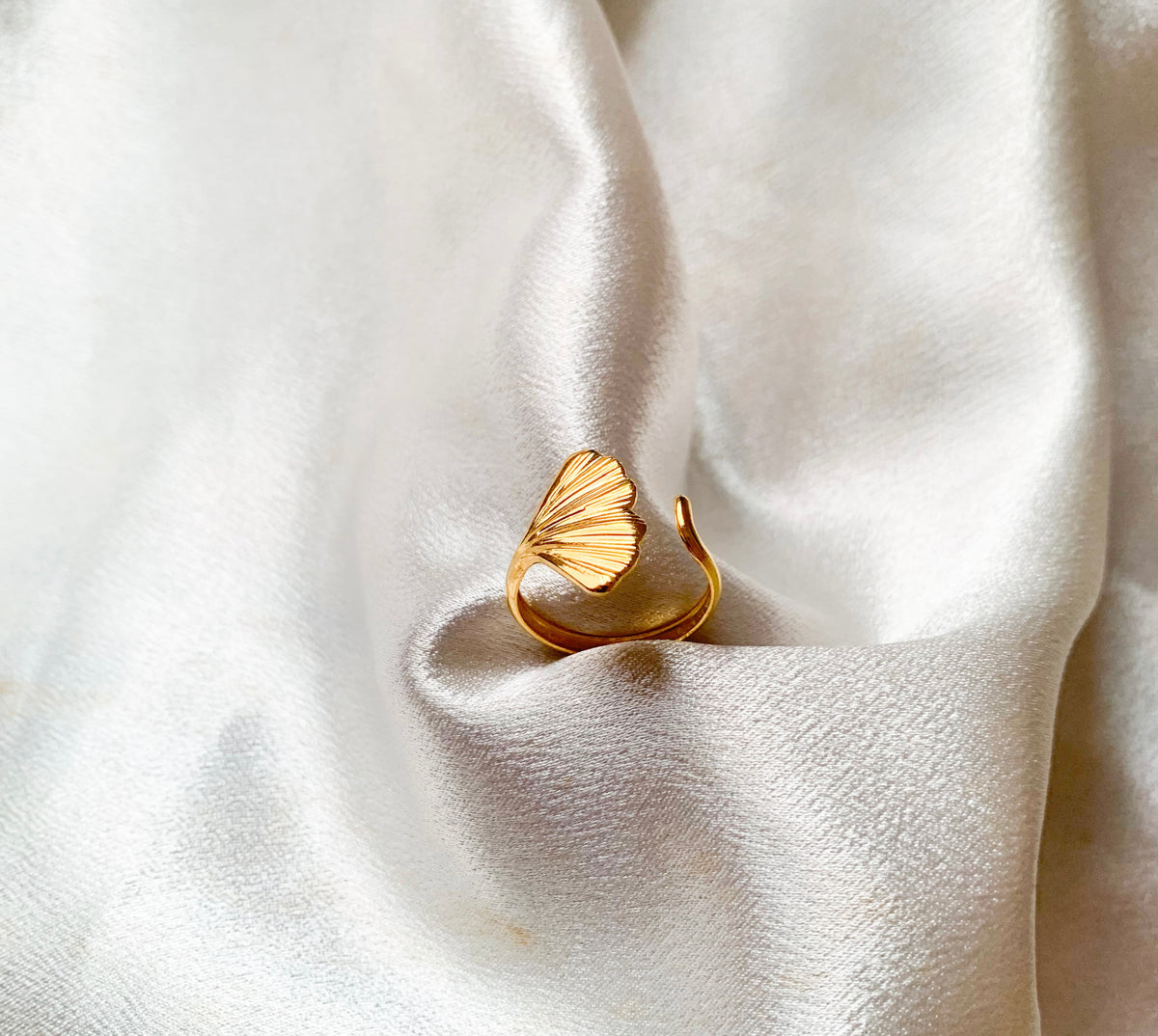 Mermaid ring