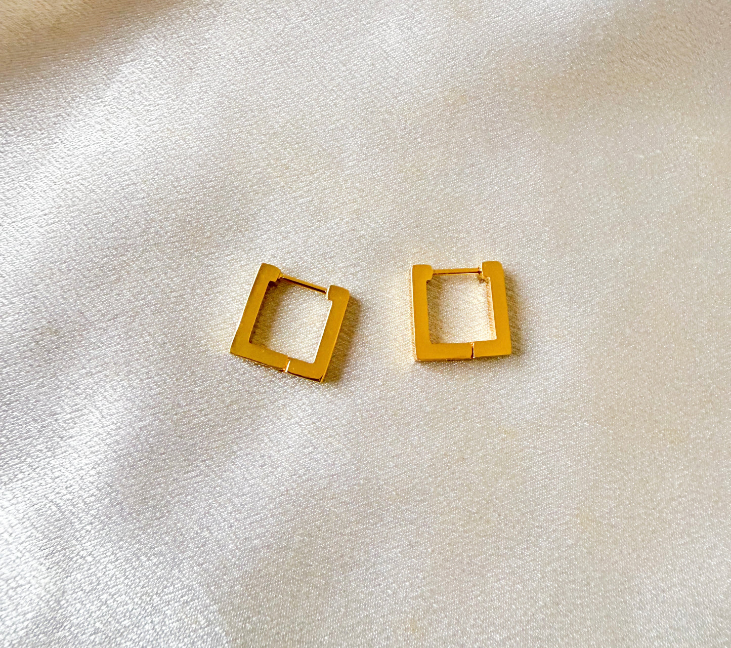 Basic square gold hoops